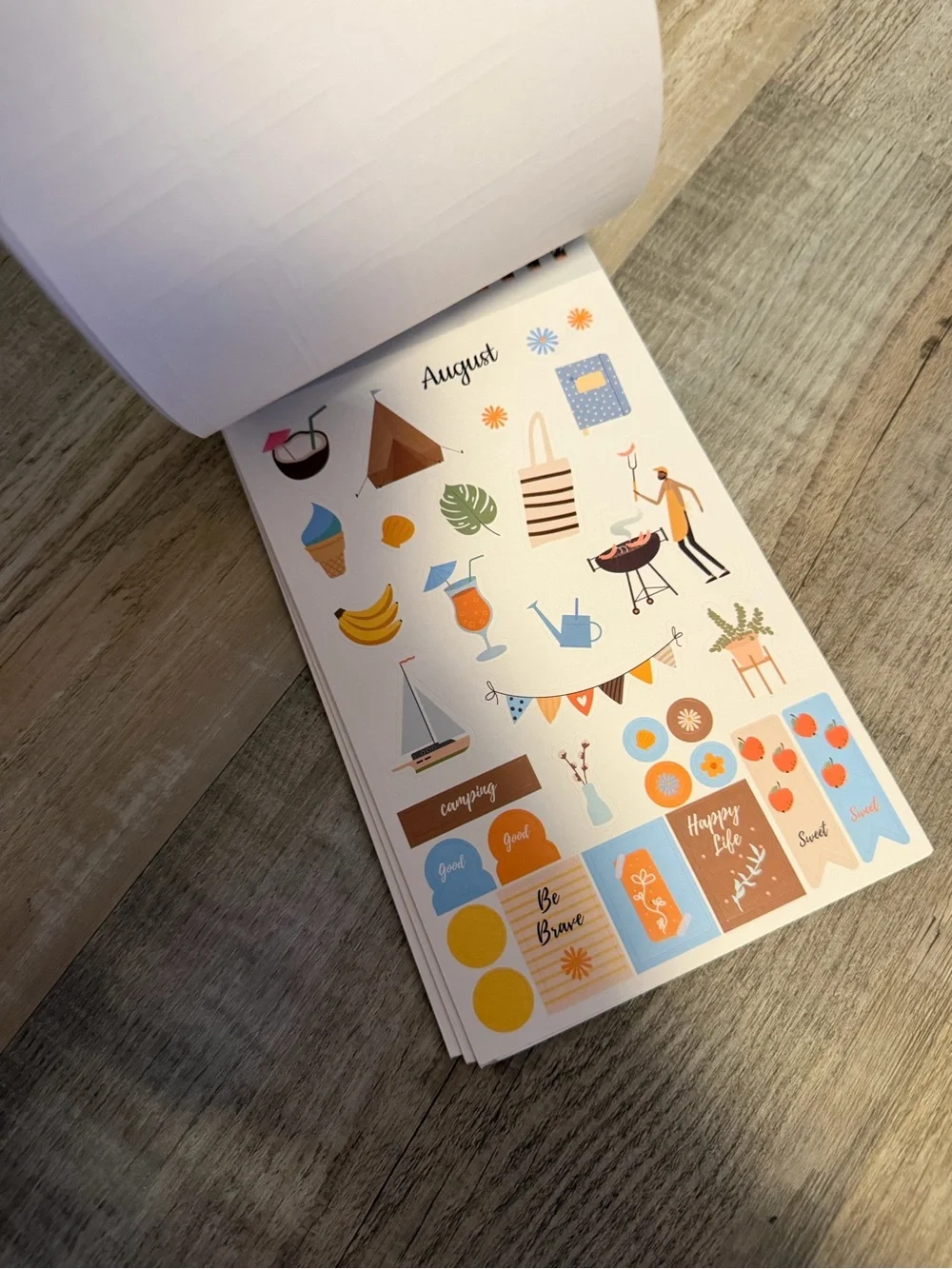 Sticker Book - Picture 5 of 6